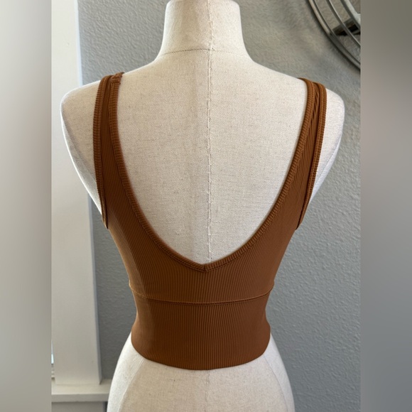 Lululemon Power Pivot Ribbed Tank Size Small‎ - Picture 3 of 4